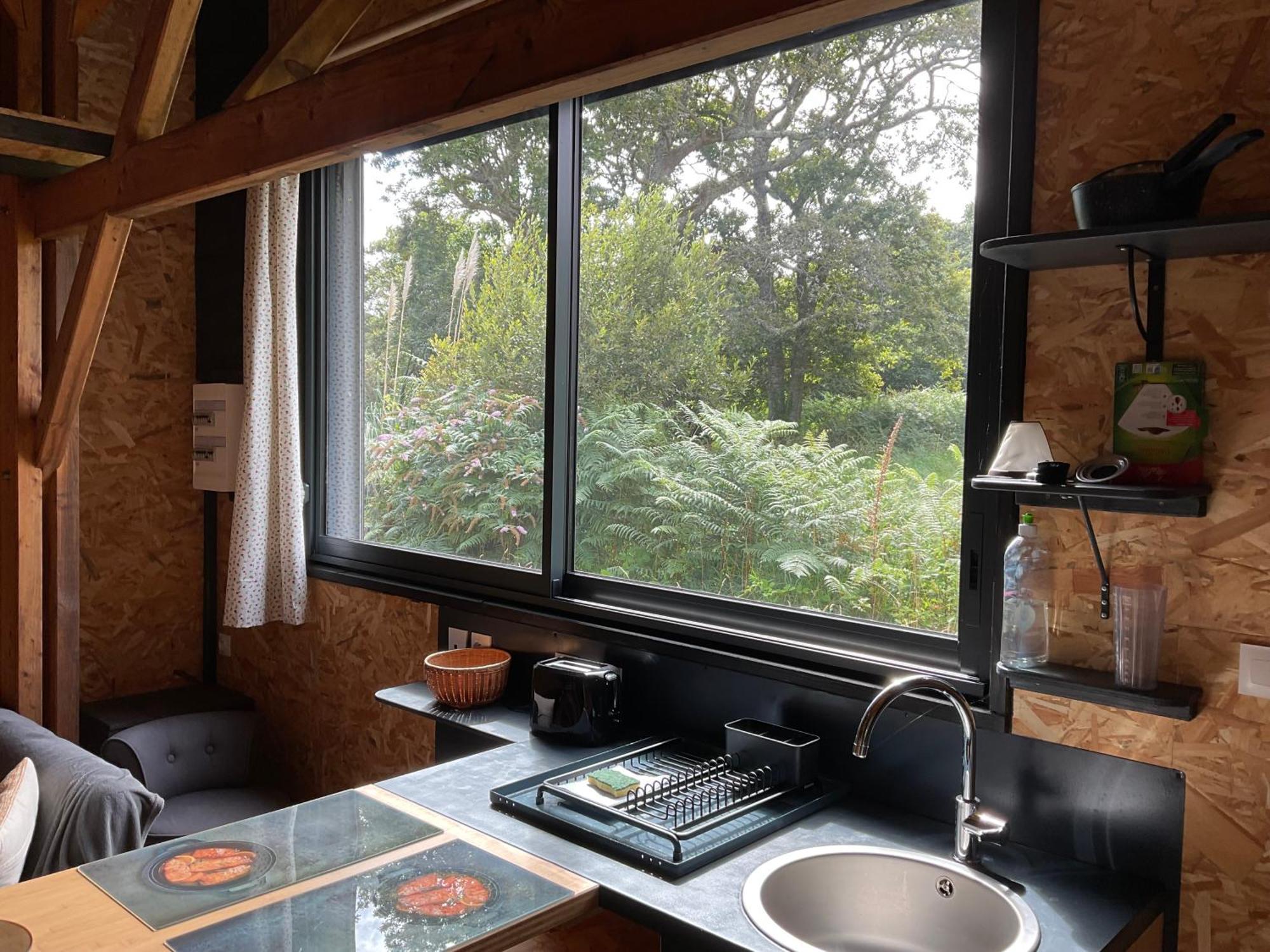 Les Gites De La Fabrique Roscanvel Habitación foto