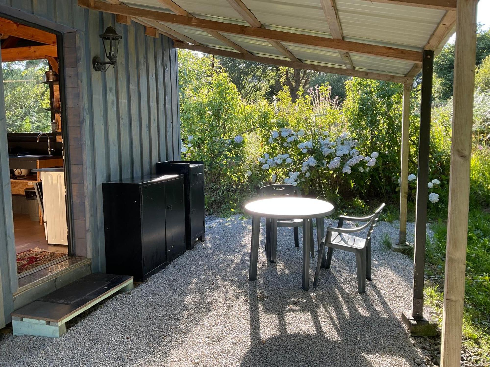 Les Gites De La Fabrique Roscanvel Habitación foto